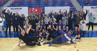 Işıklar Şeker Ortaokulu Hentbol Yıldız Kızlar Türkiye Şampiyonu