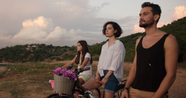 İşitme Engelini Vurgulayan Deniz Ve Güneş Filmi 1 Haziran'da Vizyonda