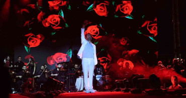 İskenderun’da 5 Temmuz kültür, sanat ve turizm festivali yoğun ilgi gördü