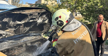 İskenderun'da Yolcu Minibüsünde Yangın Çıktı