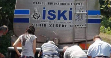 İstanbul'da Su Sıkıntısı! İSKİ Sokaklarda Su Dağıtıyor