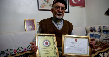 İsmail Zurnacı'nın TSK'ya Bağışı ve Madalyası