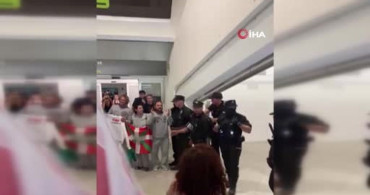 İspanya'da Küresel Sumud Filosu Aktivistlerine Polis Müdahalesi
