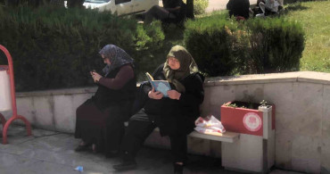 Isparta'da 21 bin 762 öğrenci üniversite hayali için sınavda ter döktü