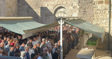Isparta’da araçta ölü bulunan gençler son yolculuklarına uğurlandı