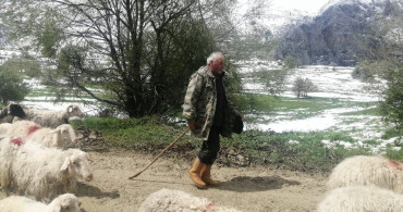 Isparta'da Çobanlar 30 Saat Mahsur Kaldı