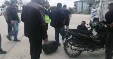 Isparta'da Motosiklet ve Kamyonet Çarpıştı