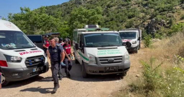 Isparta'da park halindeki araçta 2 gencin cansız bedeni bulundu