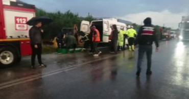 Isparta'da tur minibüsü şarampole yuvarlandı: 4 ölü, 5'i ağır 16 yaralı