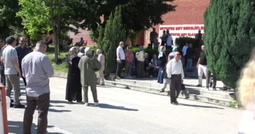 Isparta'da YKS AYT'ye 1 dakika geç kalan öğrenci sınavdan dışlandı