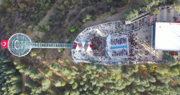 Isparta'daki Cam Teras 1 Milyonu Aştı