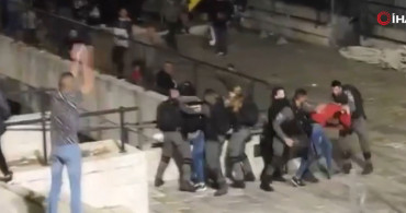 İsrail Askeri, Şam Kapısı'nda Filistinlilere Sert Müdahalede Bulundu!