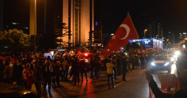 İsrail Başkonsolosluğu Önündeki Protesto Devam Ediyor
