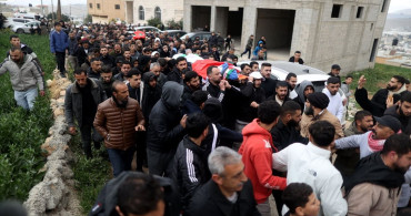 İsrail'in Batı Şeria'daki Saldırısında Bir Aile Hayatını Kaybetti