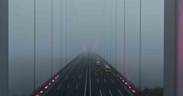 İstanbul Boğazı'nda Yoğun Sis Etkisi