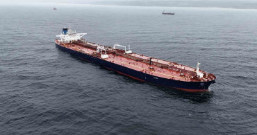 İstanbul Boğazı’ndaki Tanker Saldırısı Havadan Görüntülendi