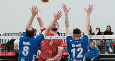 İstanbul Büyükşehir Belediyespor, Alanya Belediyespor'u 3-1 Yendi