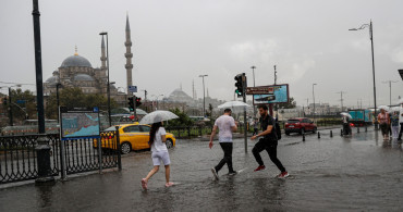 İstanbul Dahil 24 İlde Sağanak Alarmı! Meteoroloji Tarih Verdi
