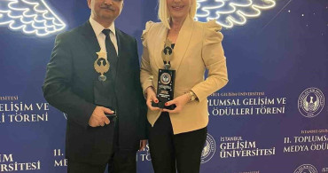İstanbul gelişim üniversitesi 11. toplumsal gelişim ve medya ödülleri sahiplerini buldu