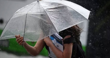 İstanbul güne karanlık başladı: AFAD ekipleri teyakkuza geçti 20 il için turuncu kodlu uyarı yapıldı