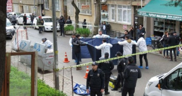 İstanbul Kadıköy'de Çöp Konteynerinde Kadın Bacağı Bulundu