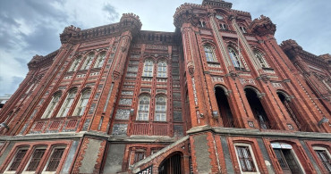 İstanbul Milli Eğitim Müdürü Yentür Fener Rum Okulu'nu Ziyaret Etti