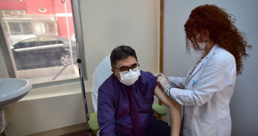İstanbul Üniversitesi İstanbul Tıp Fakültesi Hastanesi’nde Aşılamaya Geçildi