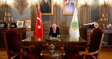 İstanbul Üniversitesi Rektörü Zülfikar, AA'nın Yılın Kareleri Oylamasına Katıldı