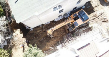 İstanbul'da Define Aramak İçin Tünel Kazan 2 Kişi Göçük Altında Kaldı