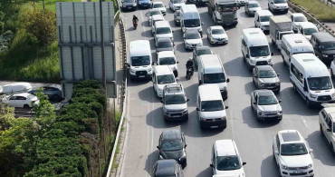 İstanbul'da Emniyet Şeridi Denetimi: Sürücüler Cezalandırıldı