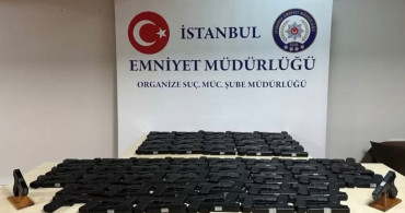 İstanbul'da Kaçak Silah Operasyonu: 113 Tabanca Ele Geçirildi