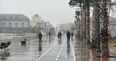 İstanbul'da Kar Yağışı Yüksek Kesimleri Beyaza Bürüdü