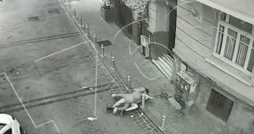 İstanbul'da köpekli gasp kamerada: Pitpulla böyle gasp etiler!