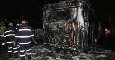 İstanbul'da Metrobüste Yangın Paniği