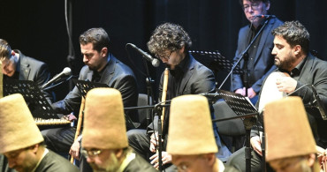 İstanbul'da Mevlevi Geleneği ve İlahi Dinletisi