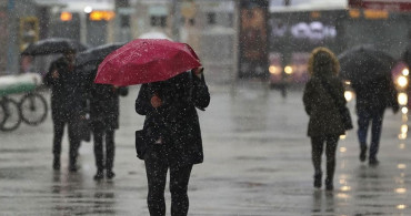 İstanbul’da sağanak devam edecek mi? Meteoroloji bölge bölge uyardı