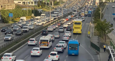 İstanbul'da Salgın Toplu Taşıma Kullanımında Endişe Yaratıyor