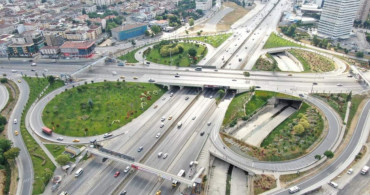 İstanbul’da sıra dışı Pazartesi: Yollar boş kaldı