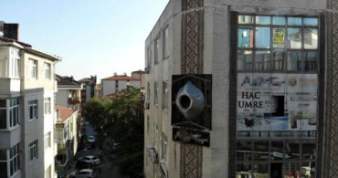 İstanbul'da Tepki Çeken Tabela! Görenler Hayrete Düştü