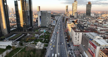 İstanbul'da Trafik: Yılın Son Haftasında Yoğunluk