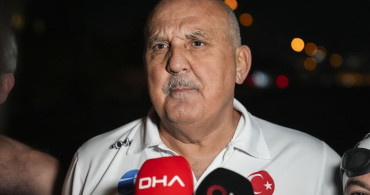 İstanbul'da Yeni Yıla Denizde Girenler