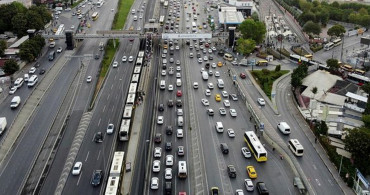 İstanbul'da Yüz Yüze Eğitimin İkinci Haftasında Yoğun Trafik!
