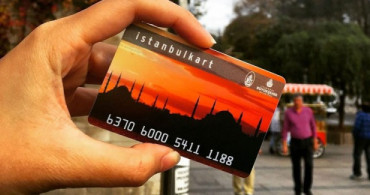 İstanbulkart'ın Tasarımı Değişti! Caminin Yerine İstiklal Caddesi