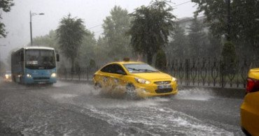 İstanbul'u Sağanak Esir Aldı