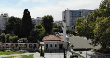İstanbul'un En Uzun İsimli Camisi Kadı Hüsamettin Çelebi Çamaşırcı Hacı Mustafa Efendi 18 Sekbanlar Camii Nerede?