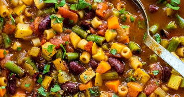Italian Minestrone Sebze Çorbası