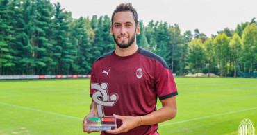 İtalya'da Temmuz Ayının En İyisi Hakan Çalhanoğlu!