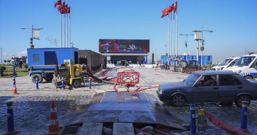 İzmir Alsancak'ta Su Baskınları Otelcilik Sektörünü Vurdu