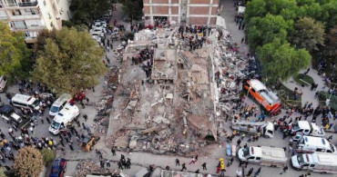 İzmir Depremi Anındaki Ses Tüyler Ürpertti 