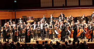 İzmir Devlet Senfoni Orkestrası Sezonu Beethoven ve Çaykovski ile Açtı